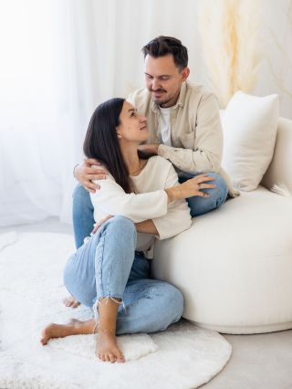 Dneska je to přesně 10 let od naší svatby 👰‍♀️🤵‍♂️ A pořád nás to spolu baví — v životě, i v práci! 🥰 Děkujeme, že jste s...